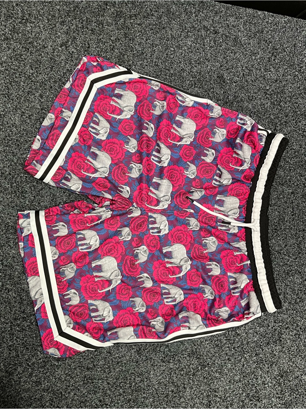 WeSC Pink Rose & Elephant Print Athletic Shorts Men’s Xl women’s xxl